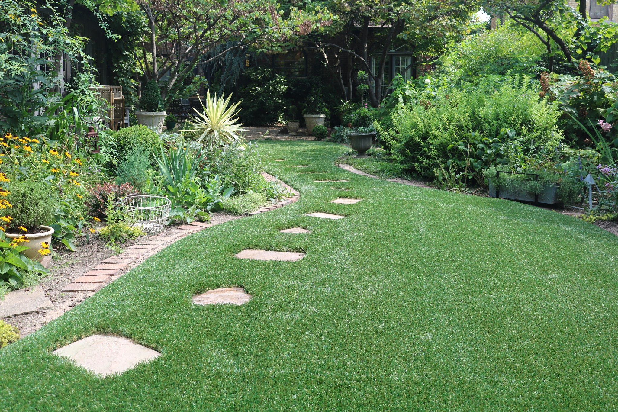5 Benefits of Artificial Grass