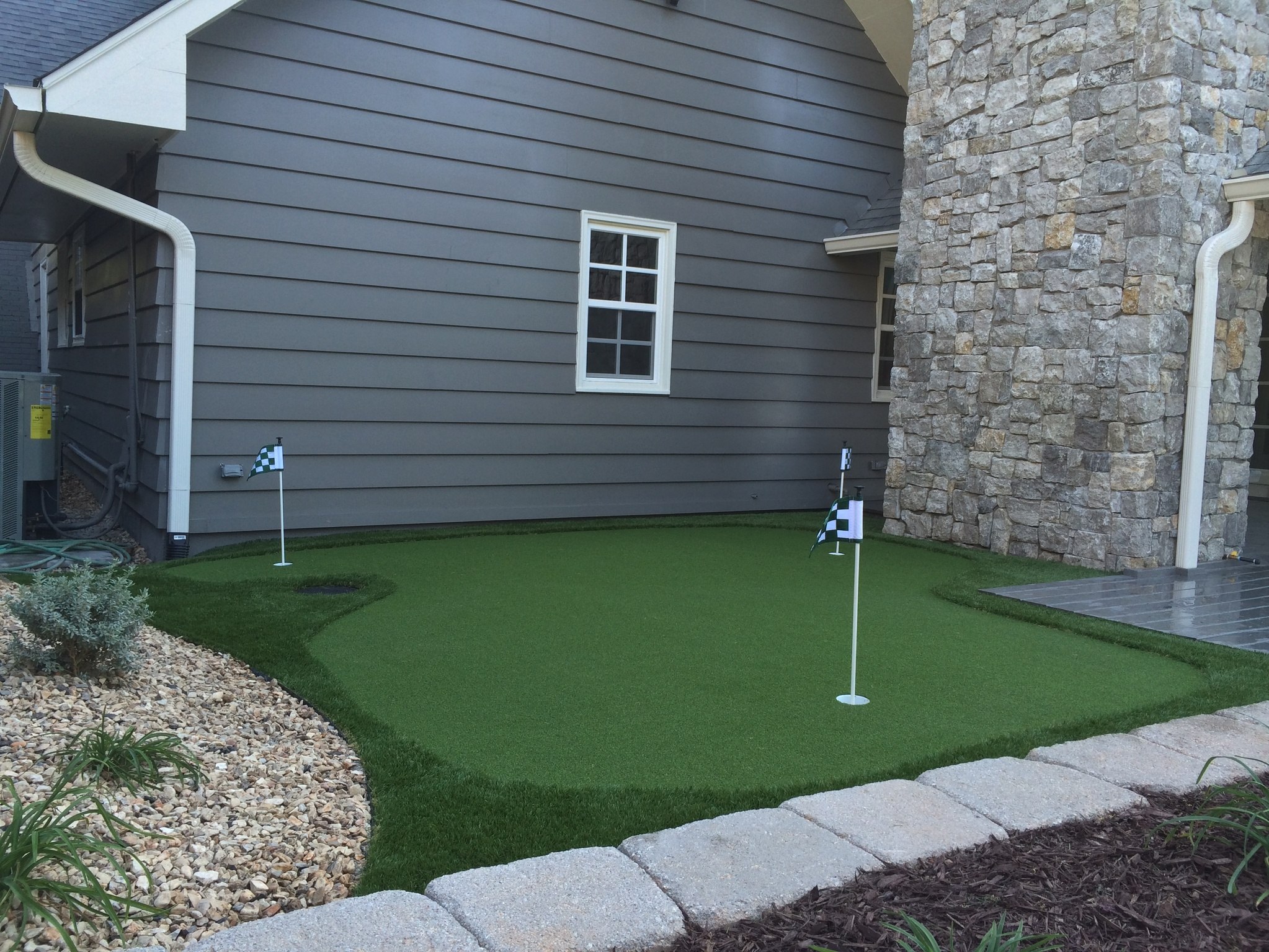 practice putting green