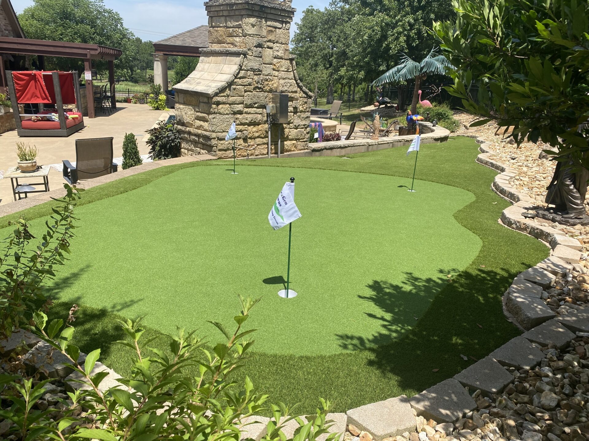 Where do I buy an artificial putting green